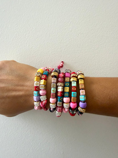 The Love Paracord Bracelet