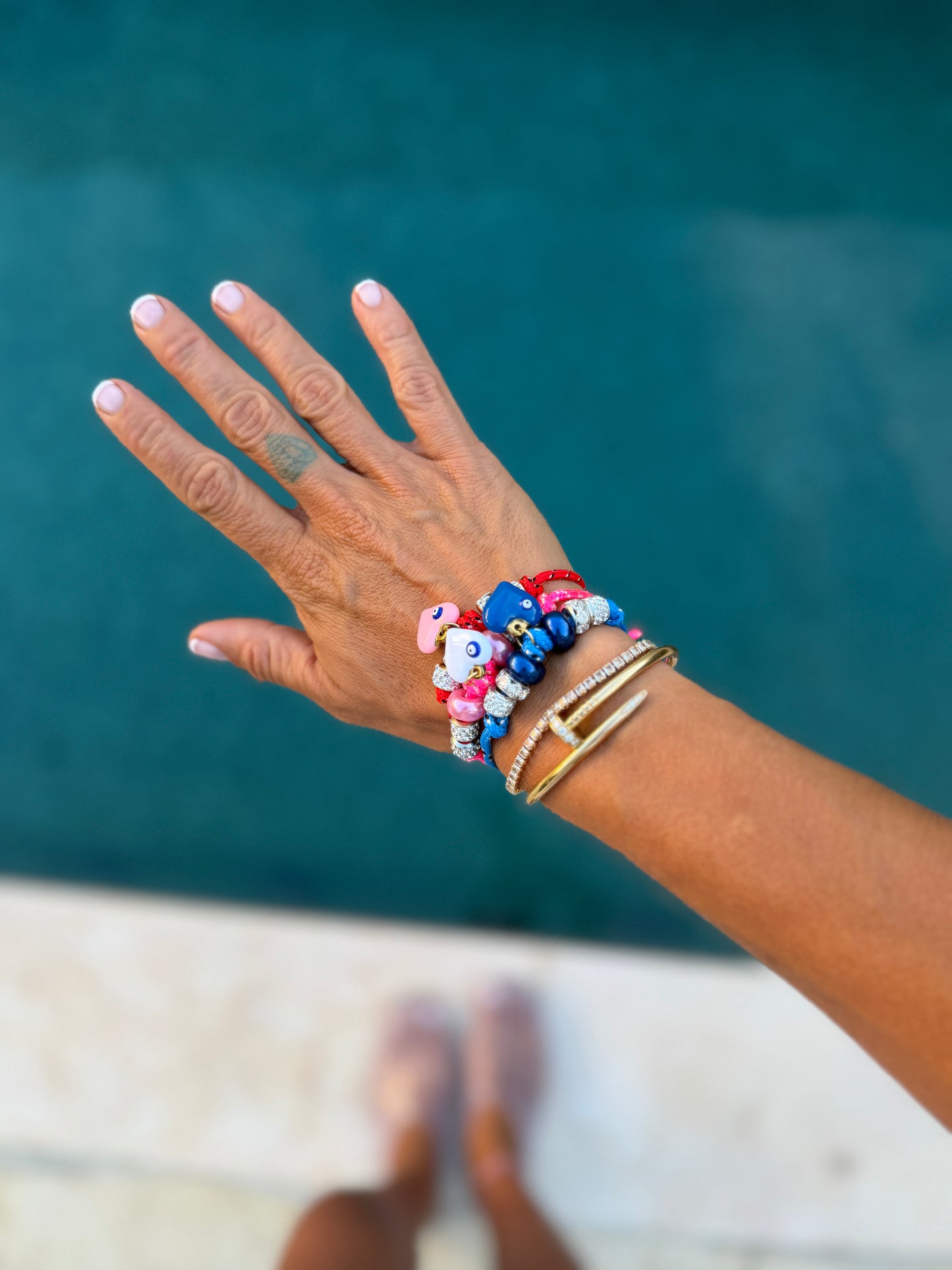 Kiss Paracord Bracelet