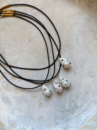 Oralia Leather & Pearl Necklace