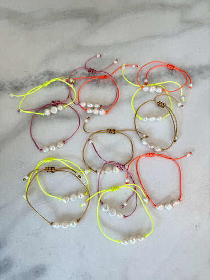 Bare Pearl Bracelet