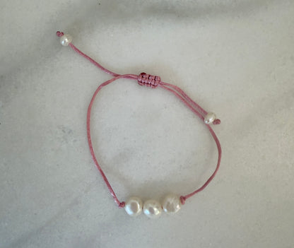 Bare Pearl Bracelet